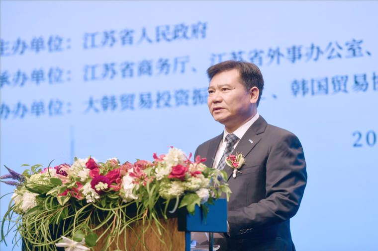 张近东现身江苏•韩国开放创新合作交流会：以智慧零售深化中韩商贸交流