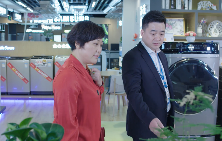 苏宁封面人物|魔都帅气店长李晓东：我从不怕 “烫手山芋”