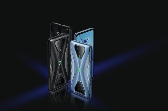 深度通稿 超速度！ 腾讯黑鲨游戏手机3S正式发布2038.png