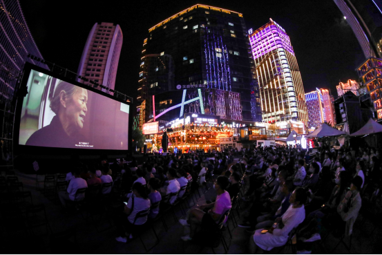 FIRST影展上黑科技太多，为啥海信电视站上了C位 1494.png