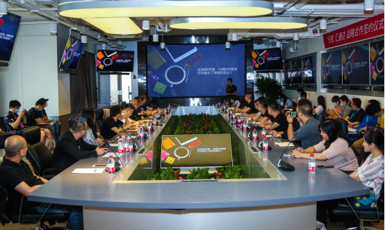 乐视与汇通达达成战略合作 共同打造中国最受欢迎的品质C2M消费平台(1)416.png