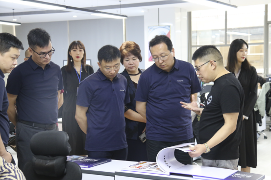 海尔衣联网携手睿时尚衣图、坤湛科技 共建&ldquo;服装一站式智能平台&rdquo;0819.docx_0e13ddd1ebf84b4c3a3