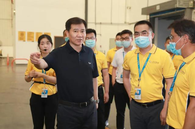 张近东的“留人之道”：激励就是最好的约束