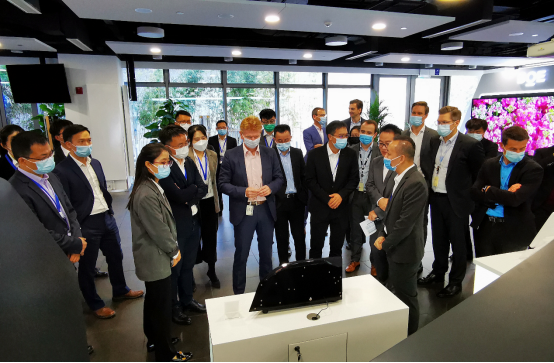 BOE（京东方）携手宝马汽车带来智慧出行新体验