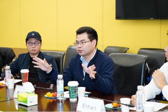 【1127】OPPO副总裁刘波到访苏宁 双方达成2021年战略合作401.png