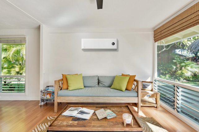 小米三款新品发布：米家巨省电2匹空调/米家筋膜枪/33W氮化镓充电器