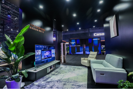 用电视、看电影！卡萨帝电视亮相AWE：在家随便看