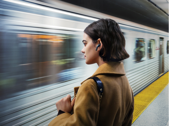 【产品稿】首款高端商务小米手表领衔 多款可穿戴智能设备发布2069.png