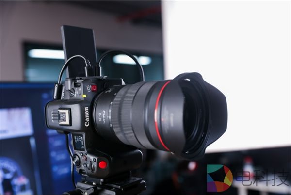 佳直播X淘宝直播:一站式直播间搭建,双11用色彩博出彩