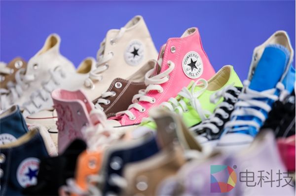 佳直播X淘宝直播:一站式直播间搭建,双11用色彩博出彩