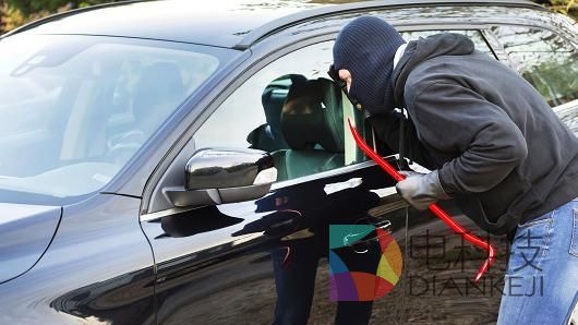 美国14岁学生黑掉了一辆互联汽车