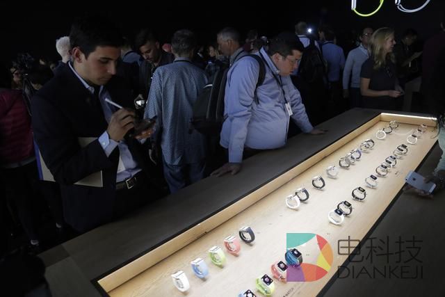 注意力之战的新战场：手腕