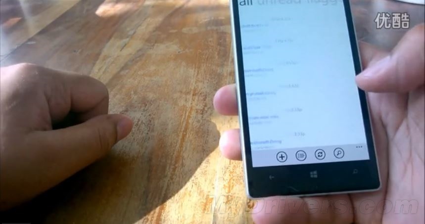 用户体验上 Win10手机系统在开“倒车”