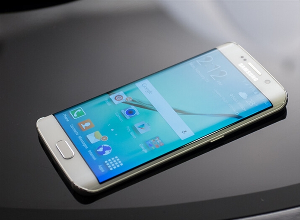 叫板iPhone 6P：三星曲面新机S6 Plus曝光