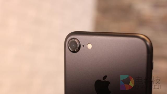 苹果市值一周暴涨630亿美元 供应商股价&ldquo;鸡犬飞升&rdquo;