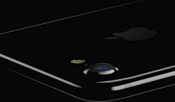 iPhone 7再爆新问题：关闭飞行模式后无法连接移动网络