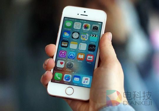 苹果否认已承诺为异常关机iPhone换电池，称正联系顾客