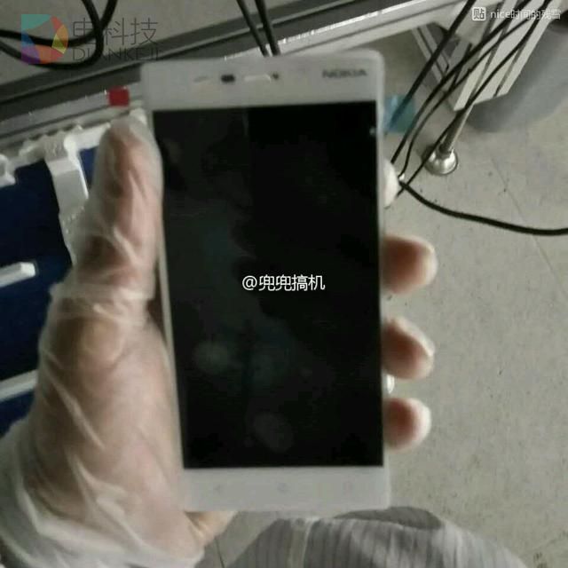 诺基亚新机谍照曝光 采用正面指纹识别设计