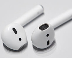 国外科技编辑点评AirPods：这些年数它最有苹果味儿