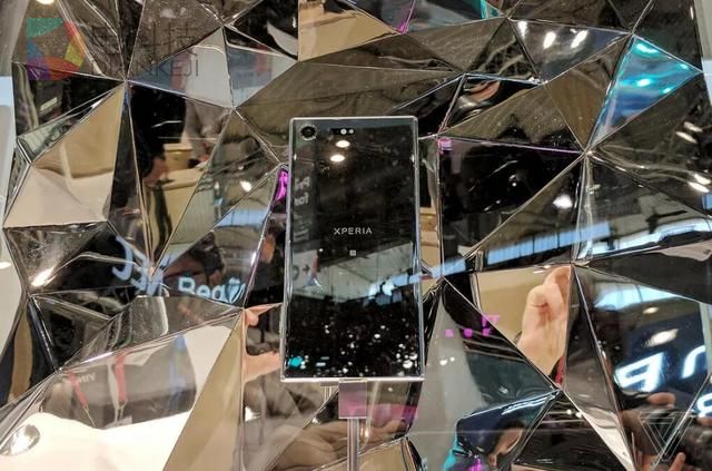 索尼的新旗舰又设计过头了 只适合待博物馆里