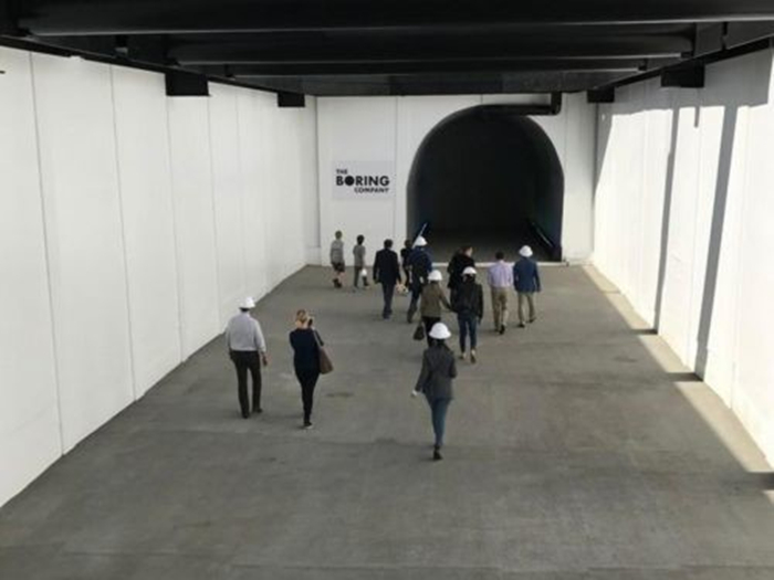 马斯克想用地下隧道改变交通拥堵 又说服了洛杉矶市长