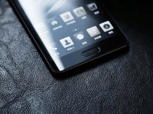 华为Mate 10终于要来了 麒麟970还有四摄像头