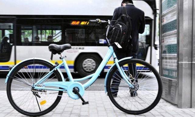 共享单车第一桩并购：摩拜收购由你单车 联手阻击ofo