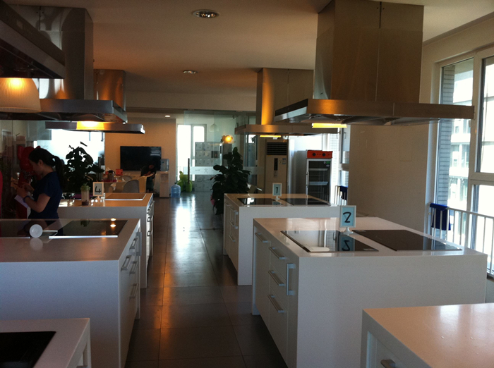 多款名牌电磁炉被曝出质量问题 近半数产品无法正常使用