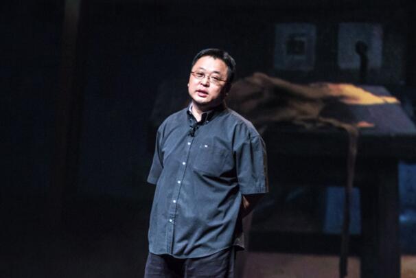 罗永浩否认锤子Big Bang抄袭：我们是原创