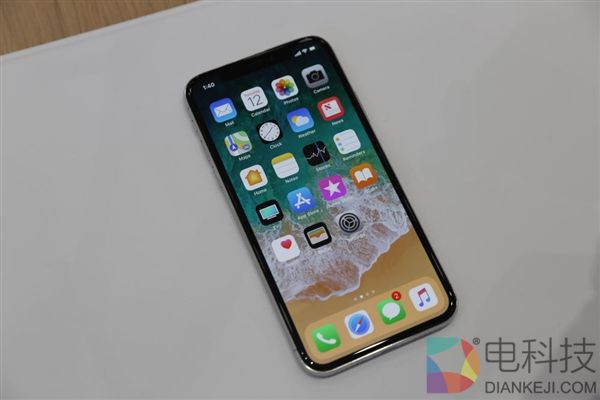 iPhone X Plus或将明年登场：6.46英尺巨屏 继续使用OLED技术