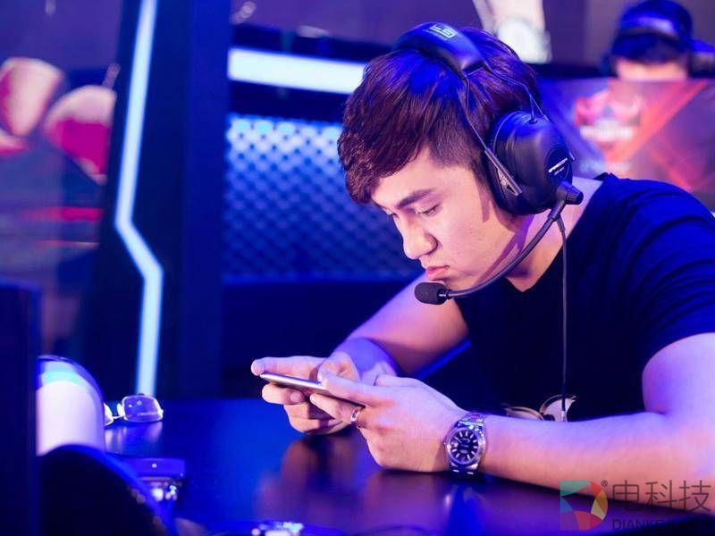 从阴阳师到王者荣耀，游戏怎么就成了社交平台？