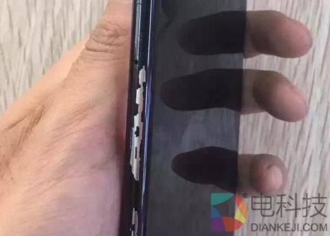 iPhone X掉漆愈演愈烈？手机变成刮刮乐