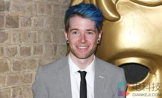 打游戏、玩玩具就能年入千万美金？这些主播的出现让人失去了上班动力