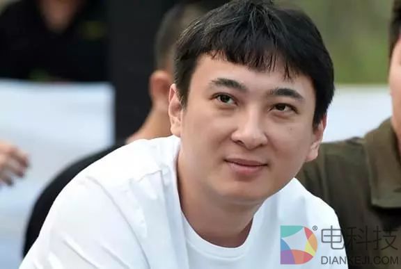 公司年会送iPhone X算什么？王思聪的员工还能坐上私人飞机