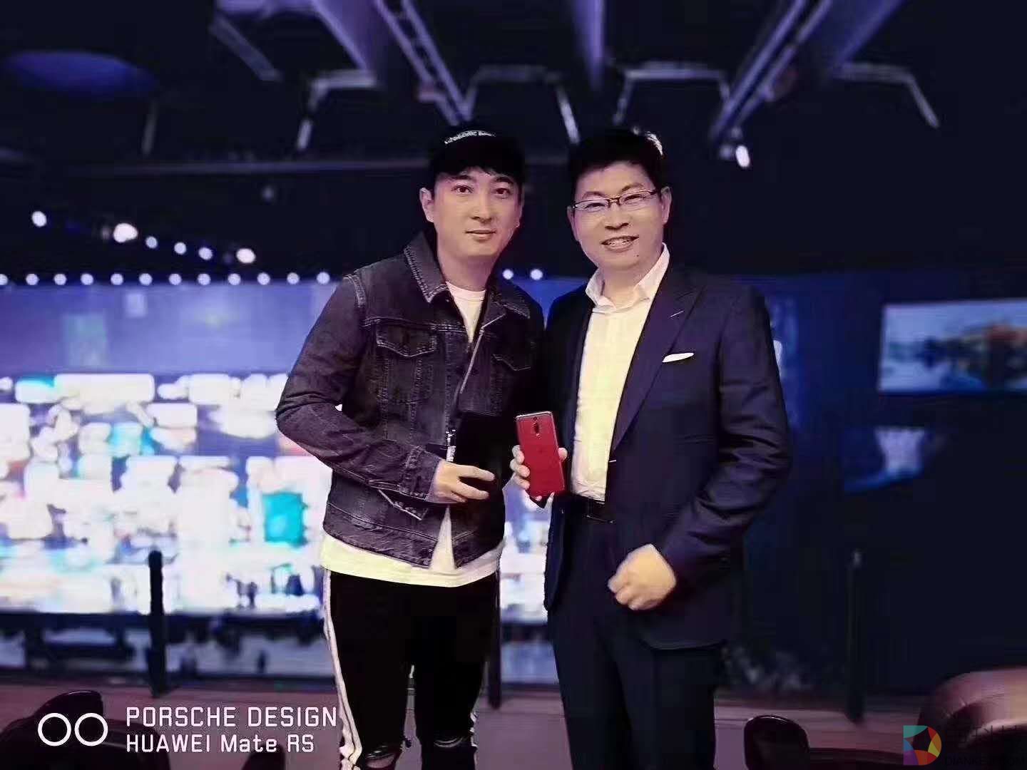 成功吸引了王思聪的华为P20 站稳了国产手机最高点