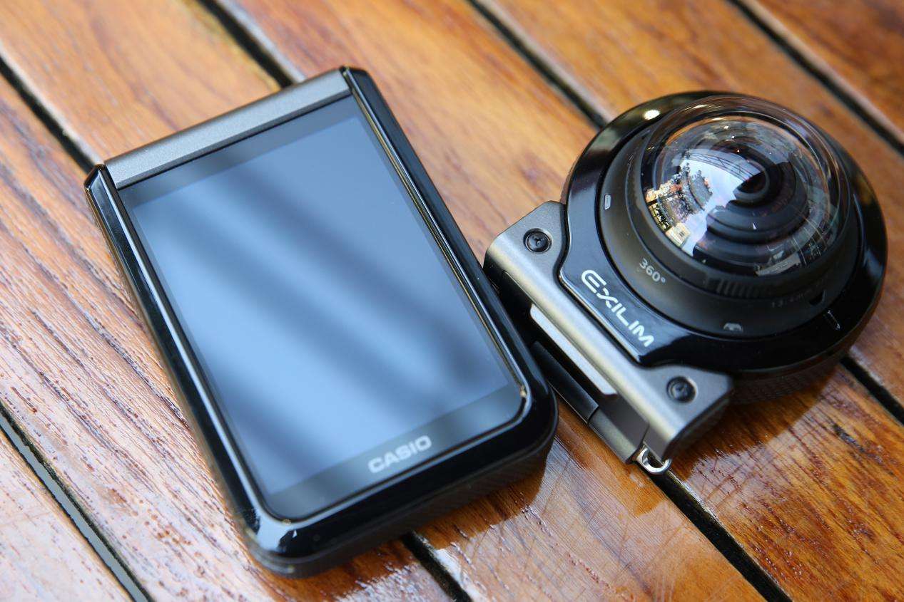 手机冲击致市场萎缩 年亏五亿的卡西欧退出卡片机市场