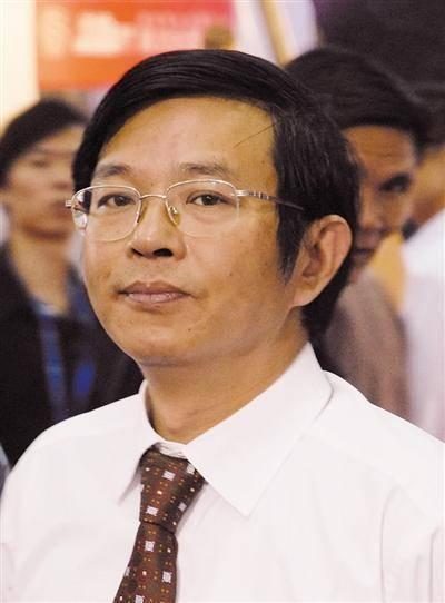 四川长虹上海卖楼，周围均价四万八却只要两万五，两年前还没人要