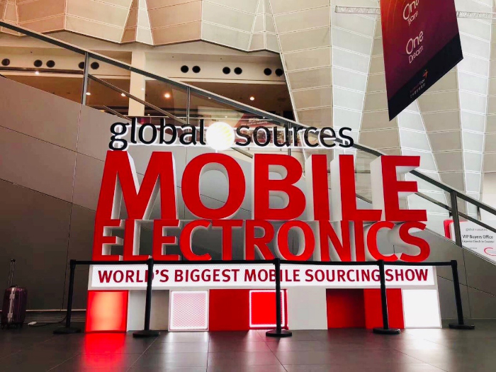 网易有道智能硬件亮相2018环球资源香港展，有道翻译王2.0 Pro成为官方指定翻译机