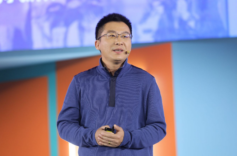 联想副总裁张华：智能化是PC业务的主航道 将持续革新X86+Windows设备使用体验