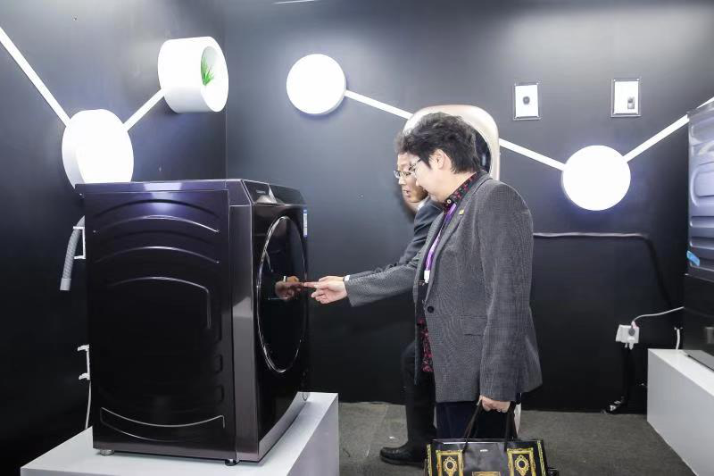 卡萨帝纤见smart洗衣机斩获第10届红顶奖