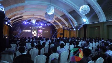 十亿基金，千亿流量，百度打造智能小程序银河战舰