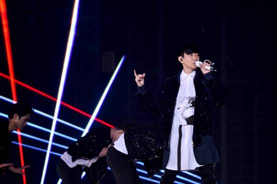 全民小视频携林俊杰狂撒宠粉红包，浙江卫视跨年晚会刷爆朋友圈