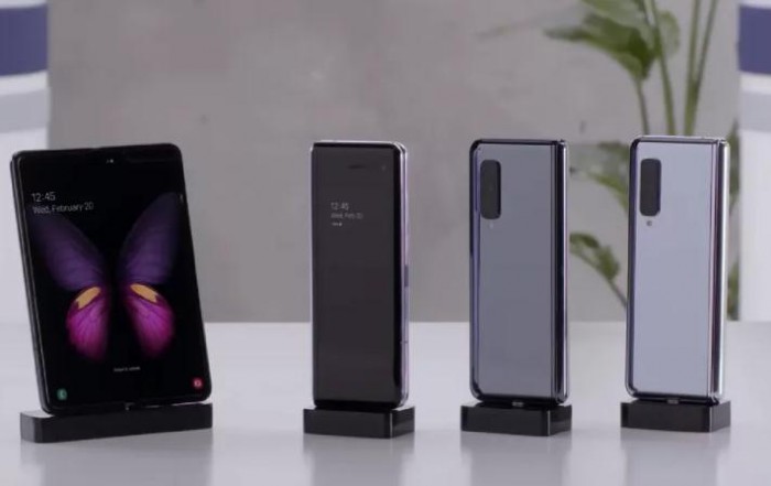 三星可折叠手机国内4月发，买家可享“贵宾服务”