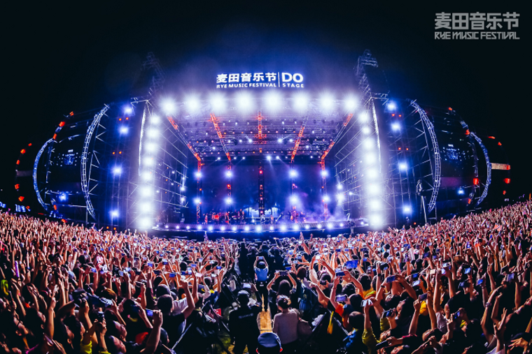 怀念不如相见 传小度新品可以把钢铁侠和贾维斯一并还给你