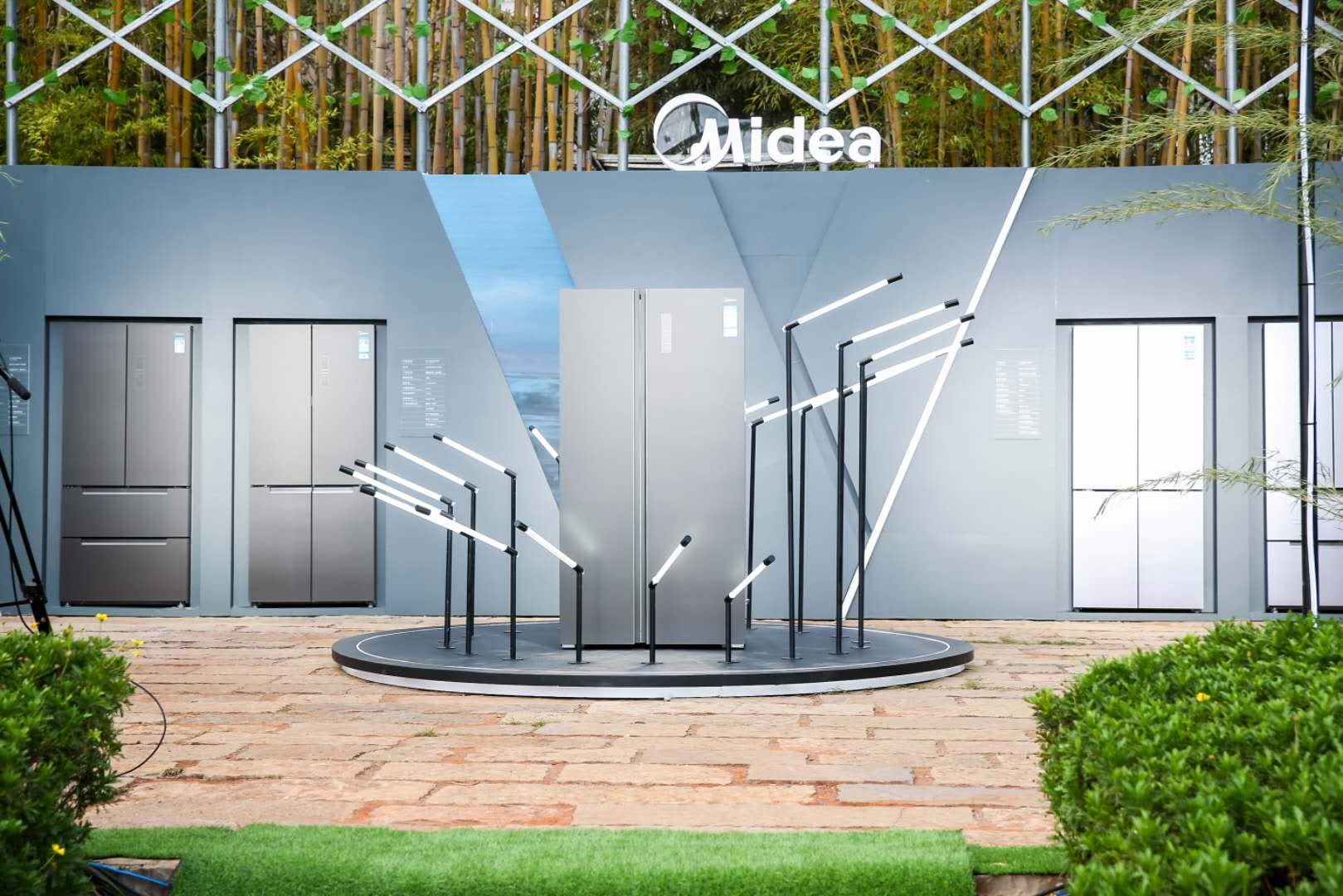  全球首台果蔬除农残冰箱背后 美的为健康家庭注入黑科技原力