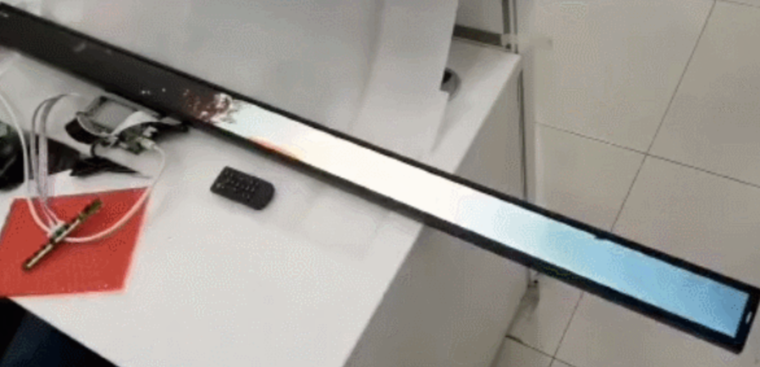 广告神器：京东方发布全球首款20:1 4K条形屏