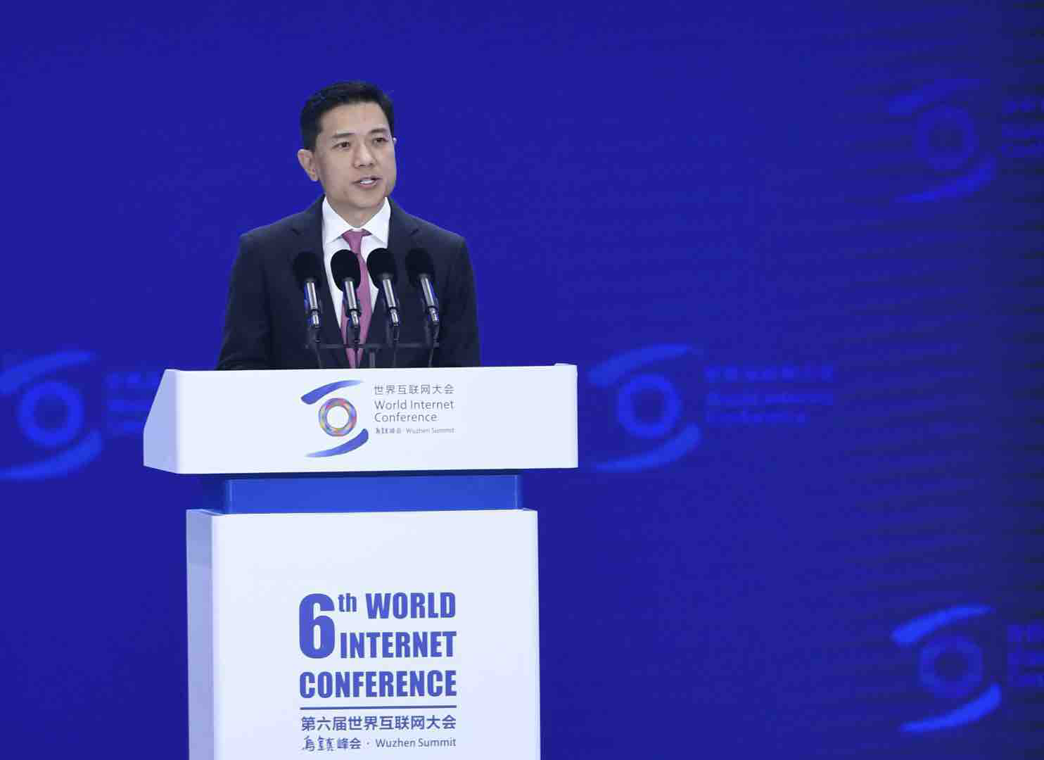 李彦宏乌镇大会首提智能经济 三大层面引发重大变革