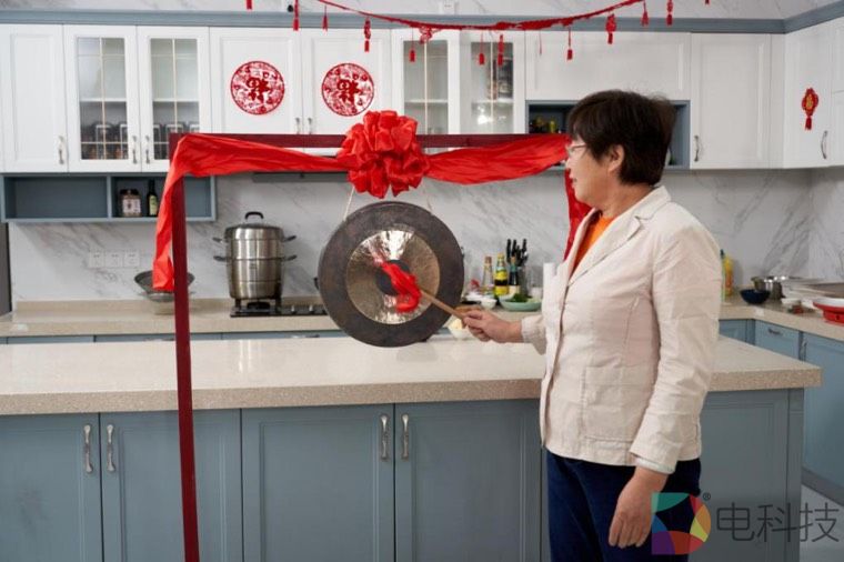 美的年夜饭“人机大赛”：大年夜，把“大厨”请回家