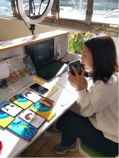   从云导购到云育儿，“云”端最美红颜解锁零售服务新姿势