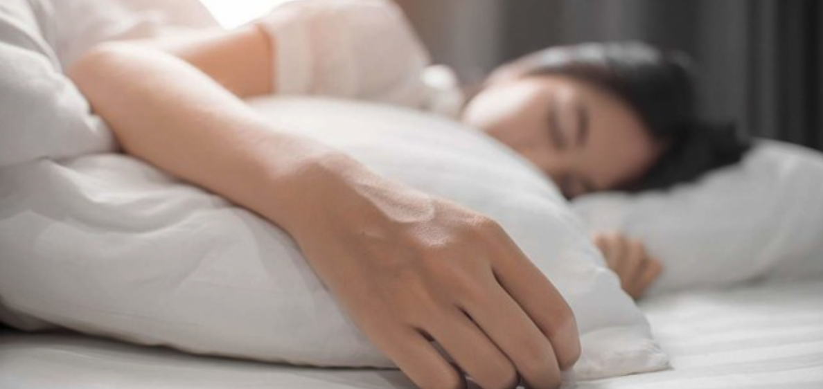 过年不想吸二手烟，这套空气净化器选购指南别错过